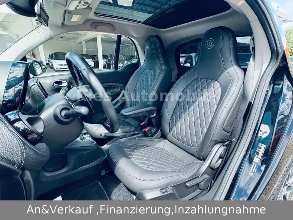 Smart ForTwo Brabus Xclusive 109Ps AUTOM/LEDER/JBL/NAV 07/2018-photo-1