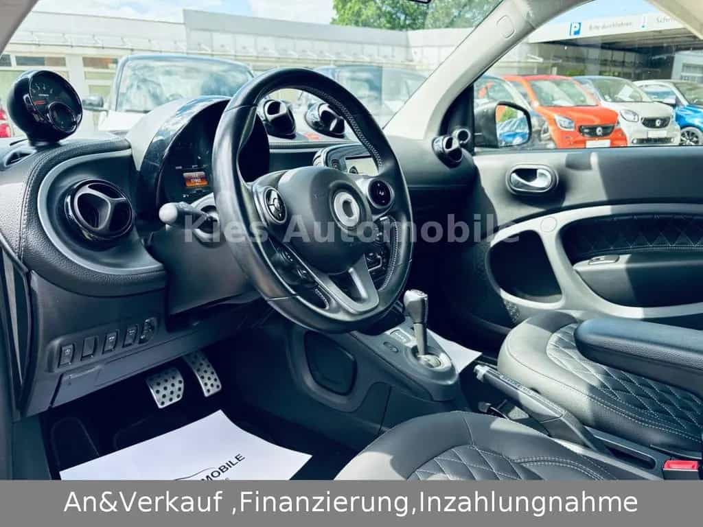 Smart ForTwo Brabus Xclusive 109Ps AUTOM/LEDER/JBL/NAV 07/2018-photo-15