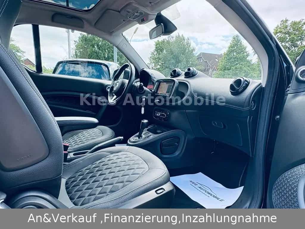 Smart ForTwo Brabus Xclusive 109Ps AUTOM/LEDER/JBL/NAV 07/2018-photo-8