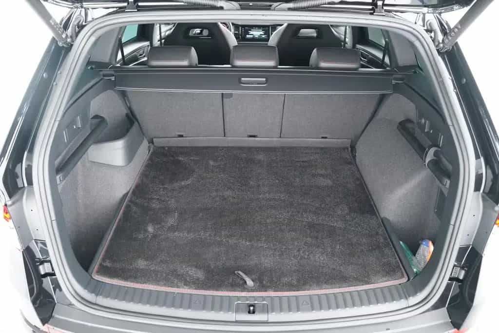 Skoda Kodiaq RS 2.0TSI DSG 4X4 STANDHEIZUNG+MATRIX-LED 04/2024-photo-35
