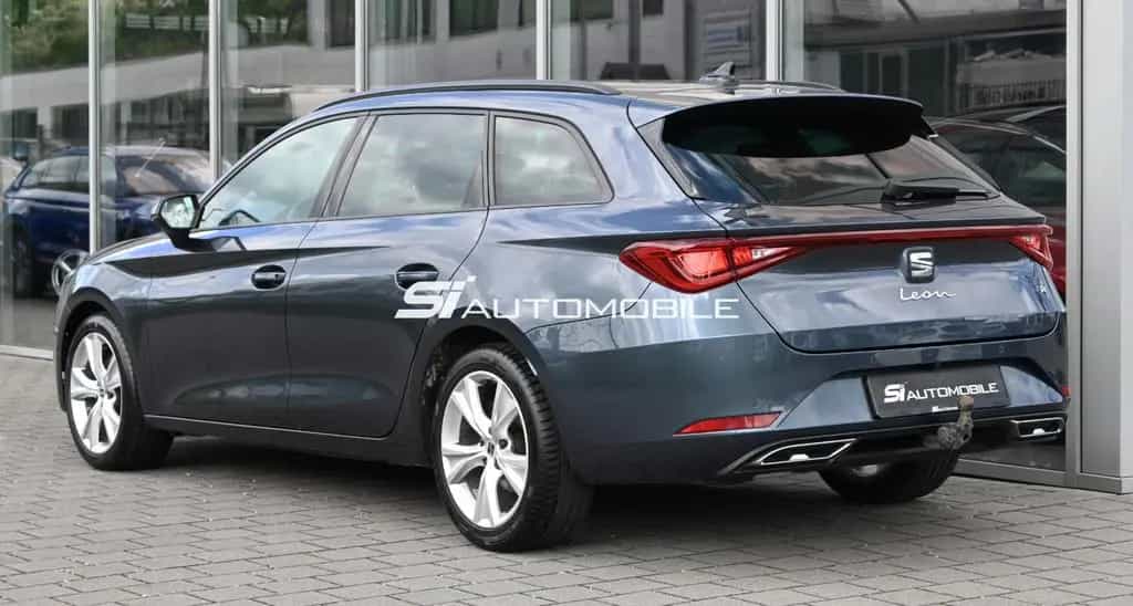 Seat Leon 2.0 TDI FR DSG Sportstourer °AHK°STANDHEIZ° 01/2022-photo-2