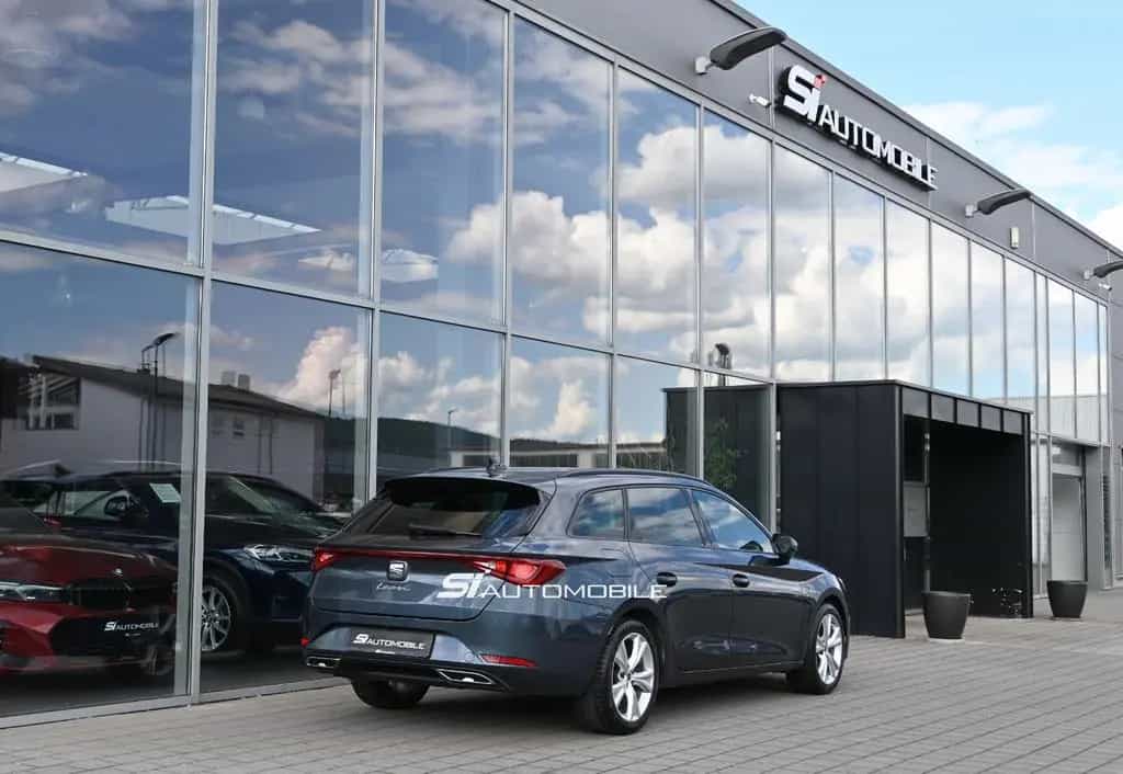 Seat Leon 2.0 TDI FR DSG Sportstourer °AHK°STANDHEIZ° 01/2022-photo-4
