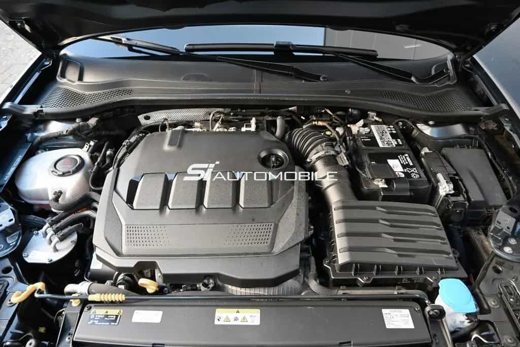 Seat Leon 2.0 TDI FR DSG Sportstourer °AHK°STANDHEIZ° 01/2022-photo-8