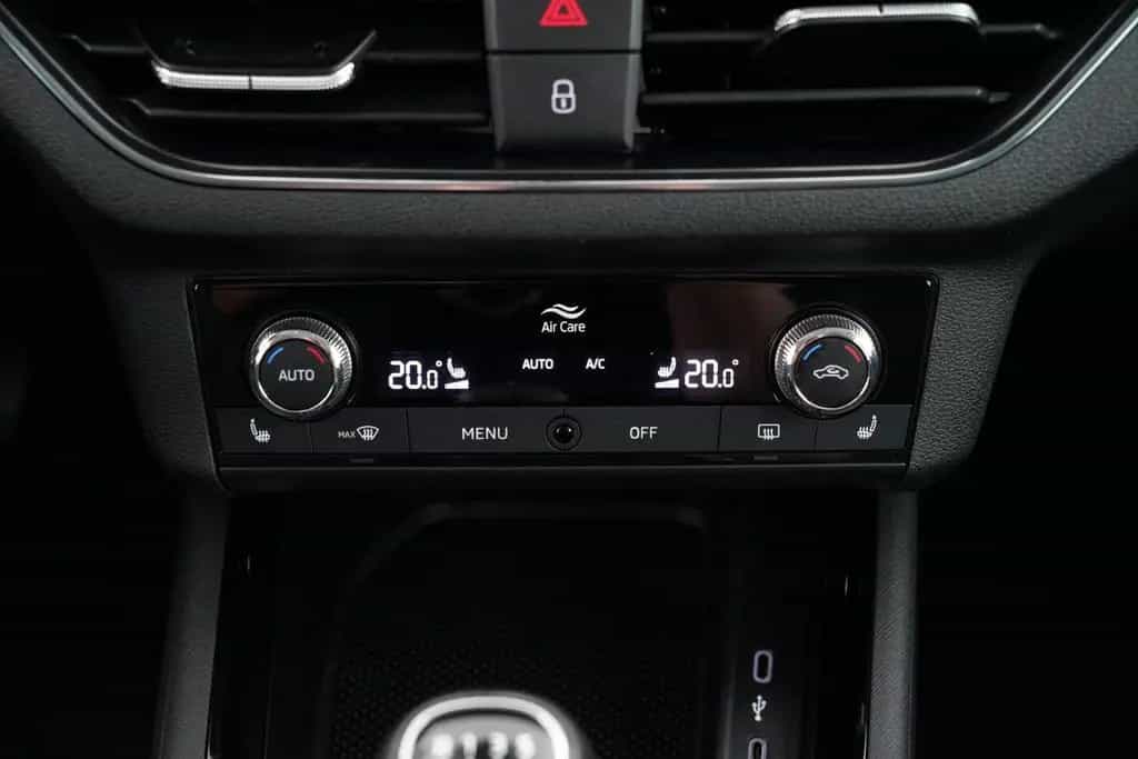 Skoda Scala CLEVER 1.0TSI PREMIUM-LED+KLIMAAUTOMATIK 03/2022-photo-22