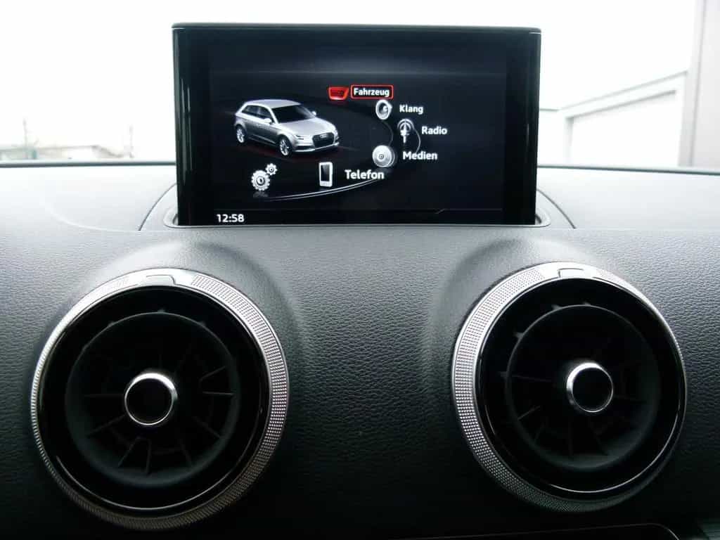 Audi A3 Sportb. 35TDI sport S-Line LED B/O ACC 1-Hand 11/2019-photo-14