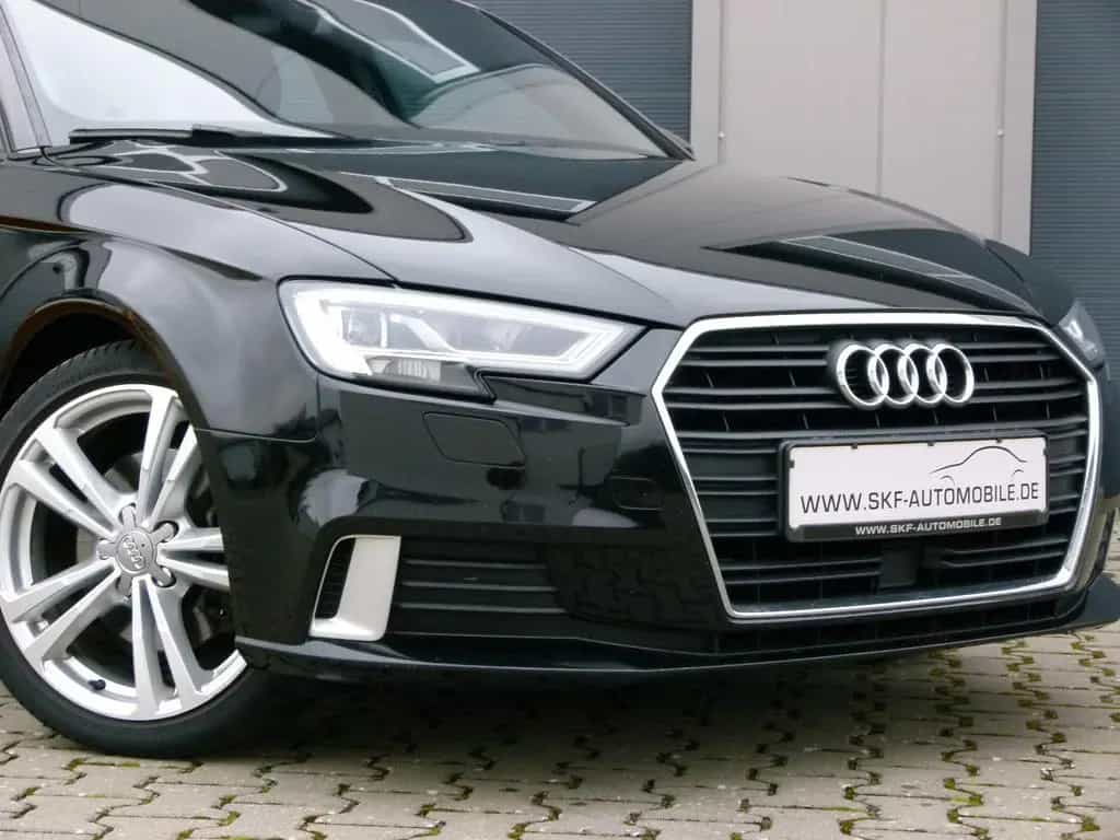 Audi A3 Sportb. 35TDI sport S-Line LED B/O ACC 1-Hand 11/2019-photo-2
