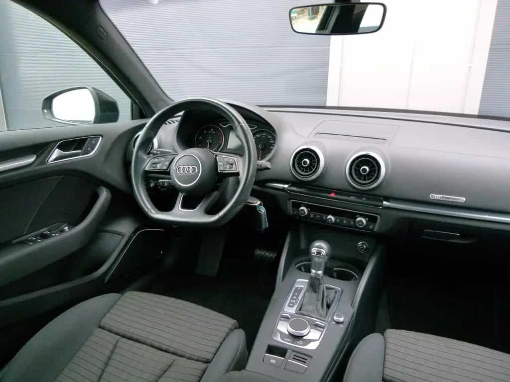 Audi A3 Sportb. 35TDI sport S-Line LED B/O ACC 1-Hand 11/2019-photo-25