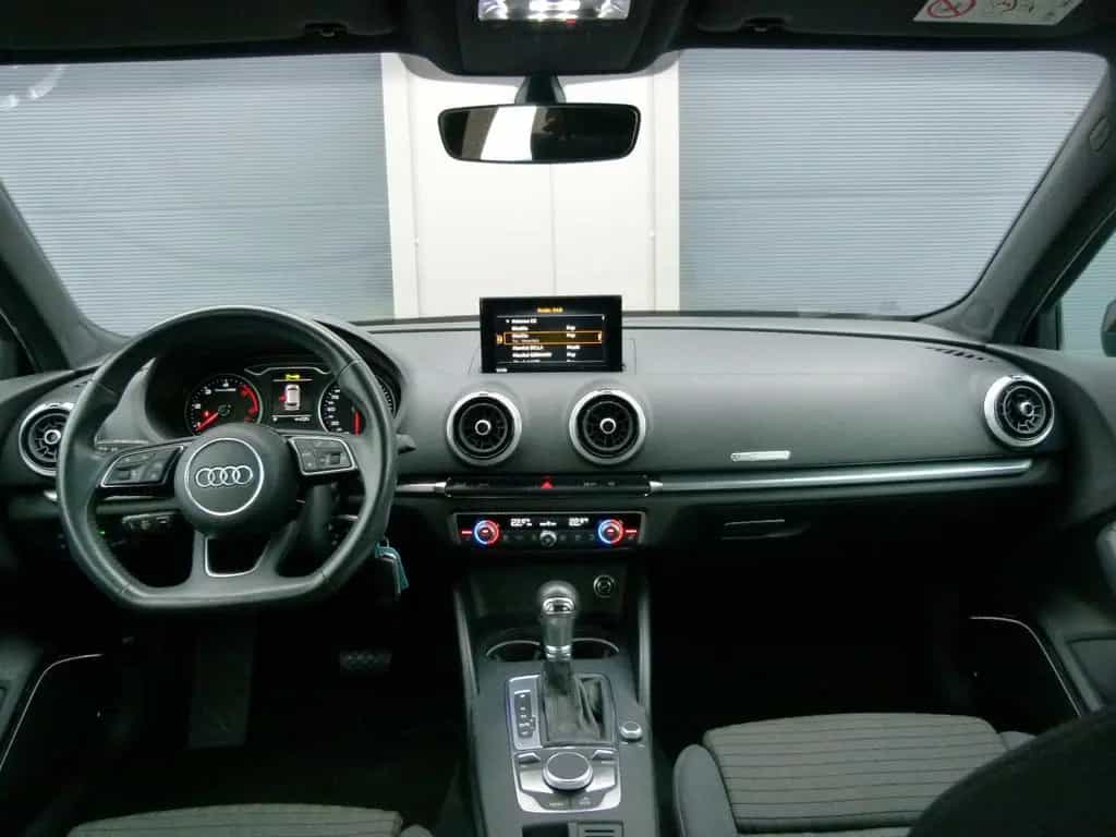 Audi A3 Sportb. 35TDI sport S-Line LED B/O ACC 1-Hand 11/2019-photo-8