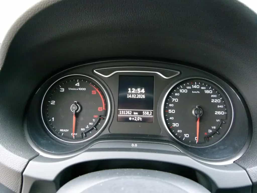 Audi A3 Sportb. 35TDI sport S-Line LED B/O ACC 1-Hand 11/2019-photo-9