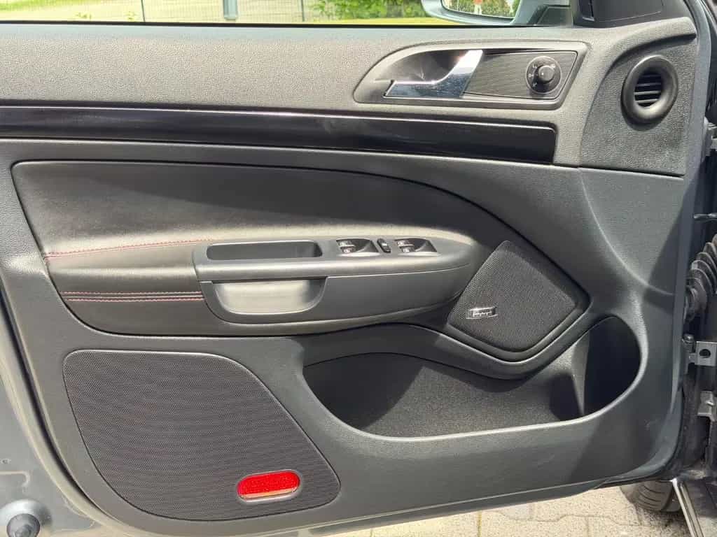 Skoda Octavia Combi RS Leder Xenon CarPlay Tüv 05.2028 11/2012-photo-14