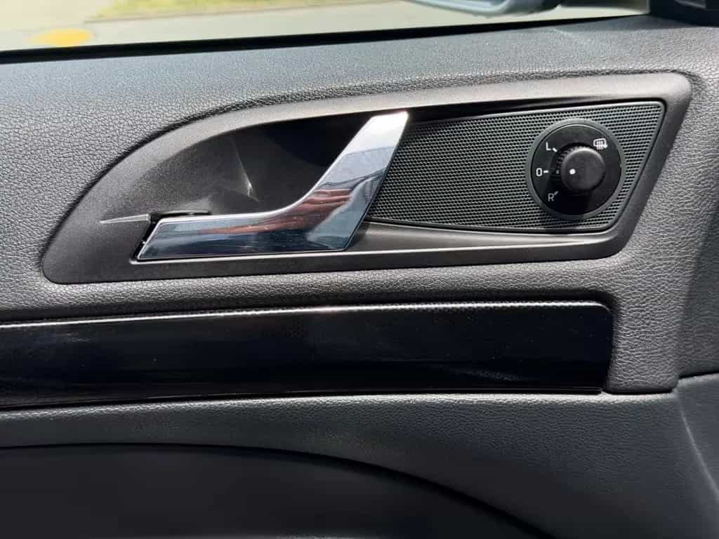 Skoda Octavia Combi RS Leder Xenon CarPlay Tüv 05.2028 11/2012-photo-18