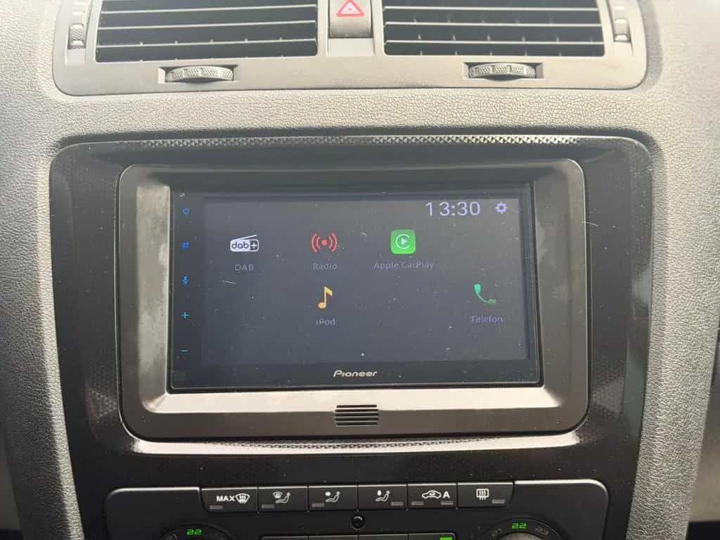 Skoda Octavia Combi RS Leder Xenon CarPlay Tüv 05.2028 11/2012-photo-25