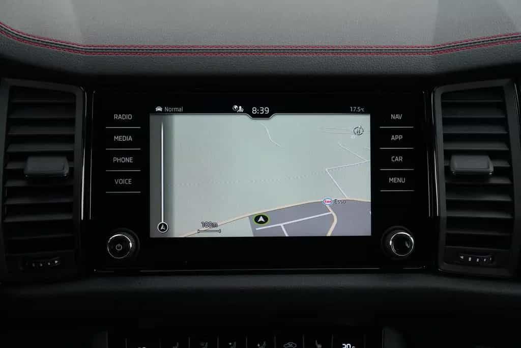 Skoda Kodiaq RS 2,0TSI DSG 4X4 ANHÄNGERKUPPLUNG+KAMERA 03/2022-photo-22