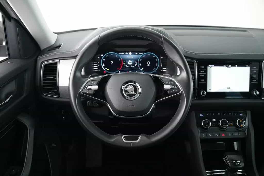 Skoda Kodiaq TOUR 2.0TSI DSG 4x4 MATRIX-LED+STANDHZG 03/2023-photo-13