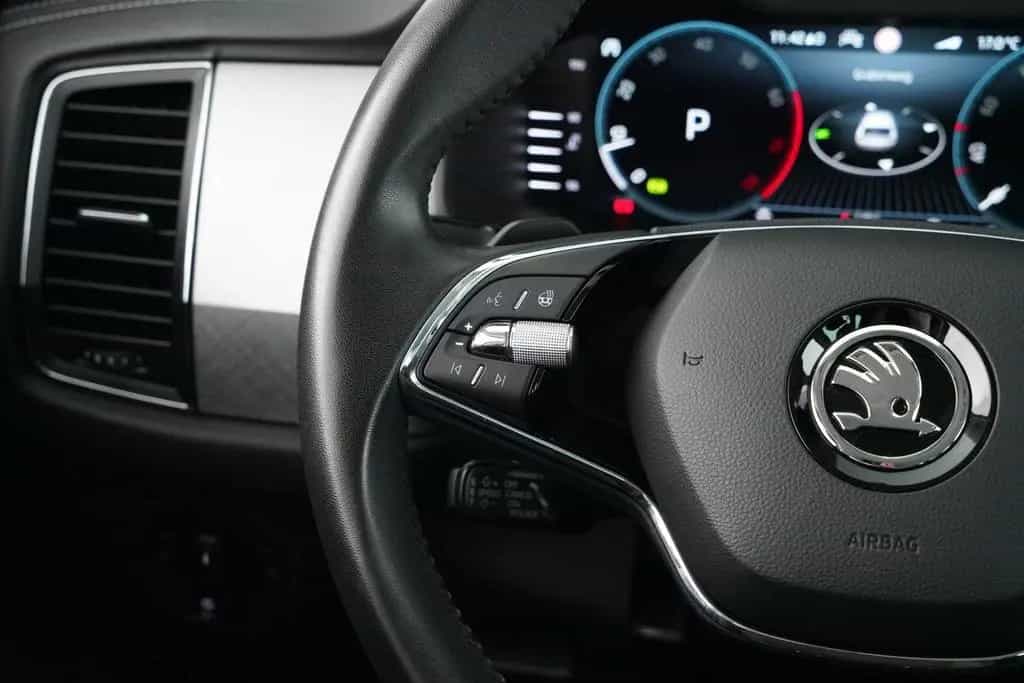 Skoda Kodiaq TOUR 2.0TSI DSG 4x4 MATRIX-LED+STANDHZG 03/2023-photo-14