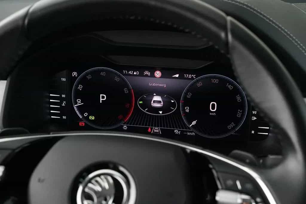 Skoda Kodiaq TOUR 2.0TSI DSG 4x4 MATRIX-LED+STANDHZG 03/2023-photo-18