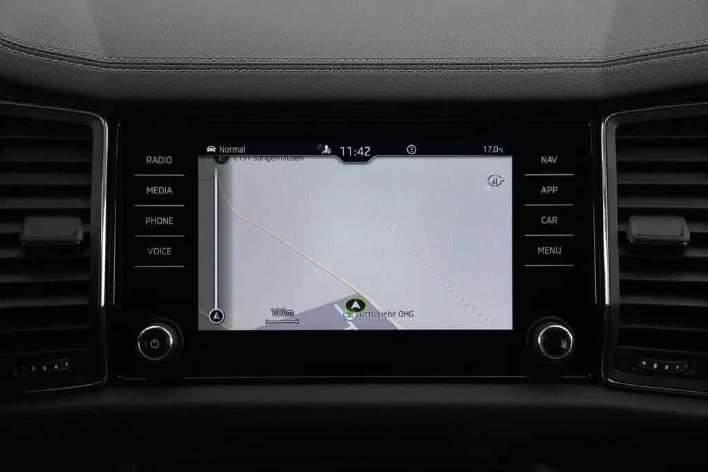 Skoda Kodiaq TOUR 2.0TSI DSG 4x4 MATRIX-LED+STANDHZG 03/2023-photo-19