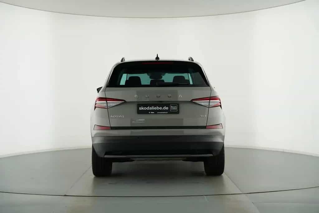 Skoda Kodiaq TOUR 2.0TSI DSG 4x4 MATRIX-LED+STANDHZG 03/2023-photo-6