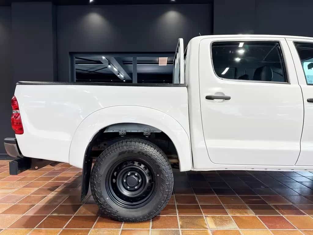 Toyota Hilux ELCH 2.5 DOUBLE CAB 4X4 BUNDESWEHR SPERRE 07/2015-photo-35