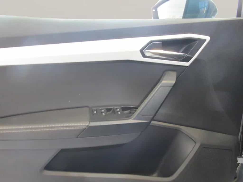 Seat Arona Xcellence***MTL.RATE 147 €*** 05/2018-photo-17