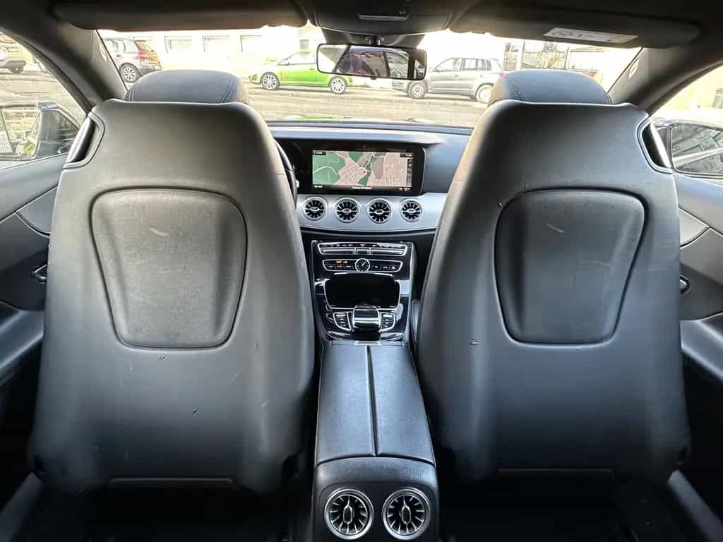 Mercedes-Benz E 300 Coupe*1.Hand*Tüv*Inspektion* 11/2018-photo-18