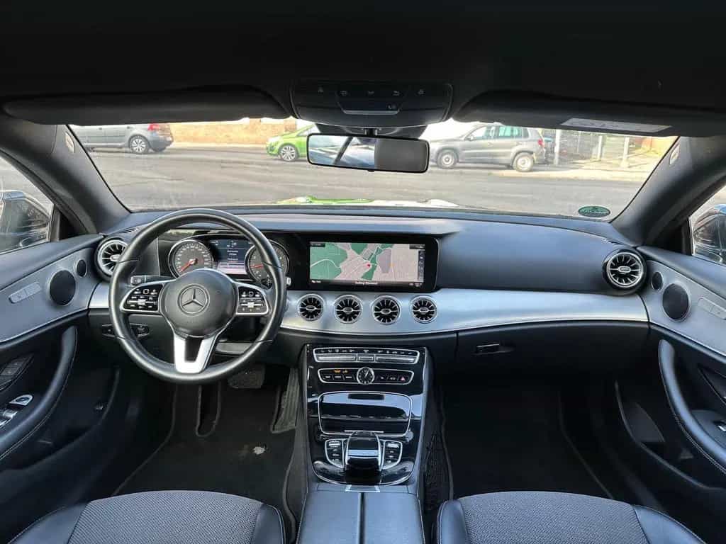 Mercedes-Benz E 300 Coupe*1.Hand*Tüv*Inspektion* 11/2018-photo-20