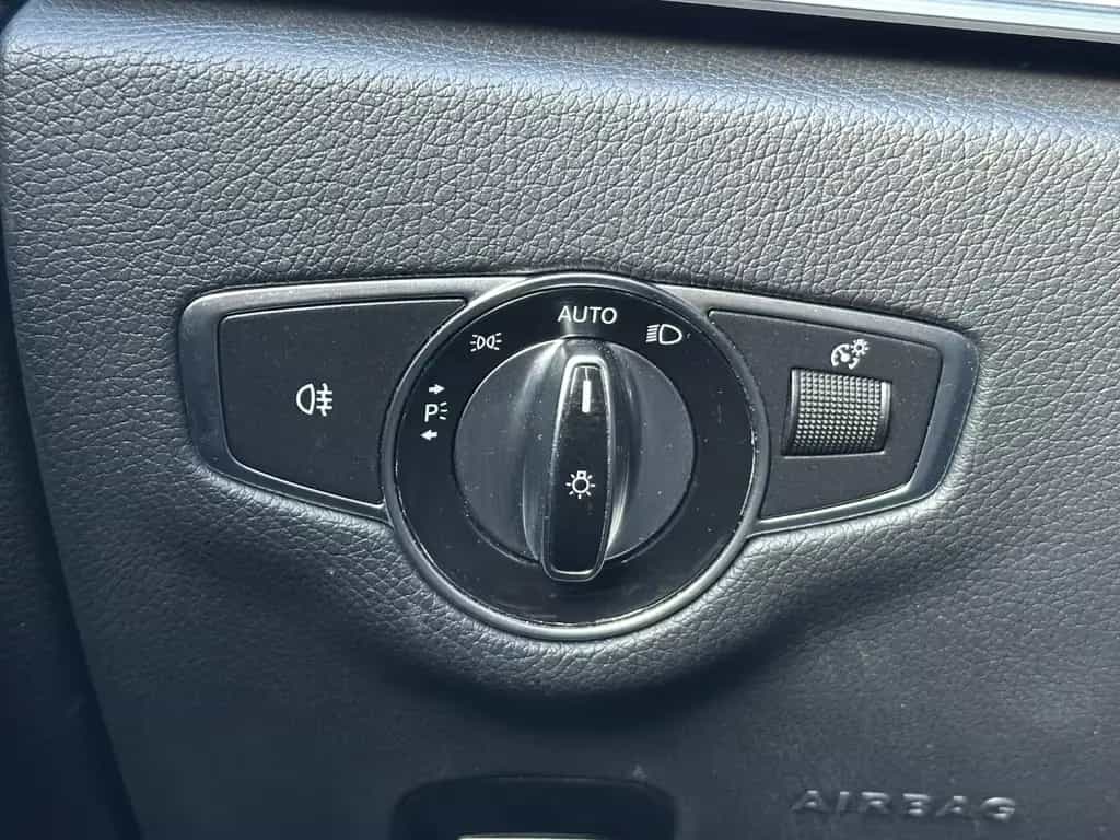 Mercedes-Benz E 300 Coupe*1.Hand*Tüv*Inspektion* 11/2018-photo-25