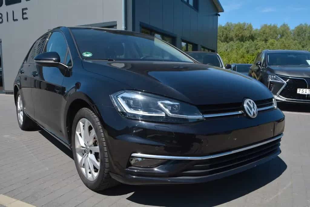 Volkswagen Golf VII Lim. Highline LED-virtualCP-Navi 03/2017-photo-1