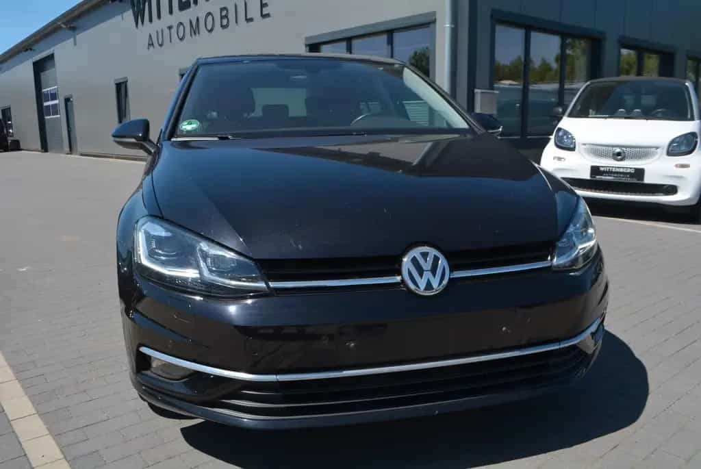 Volkswagen Golf VII Lim. Highline LED-virtualCP-Navi 03/2017-photo-2