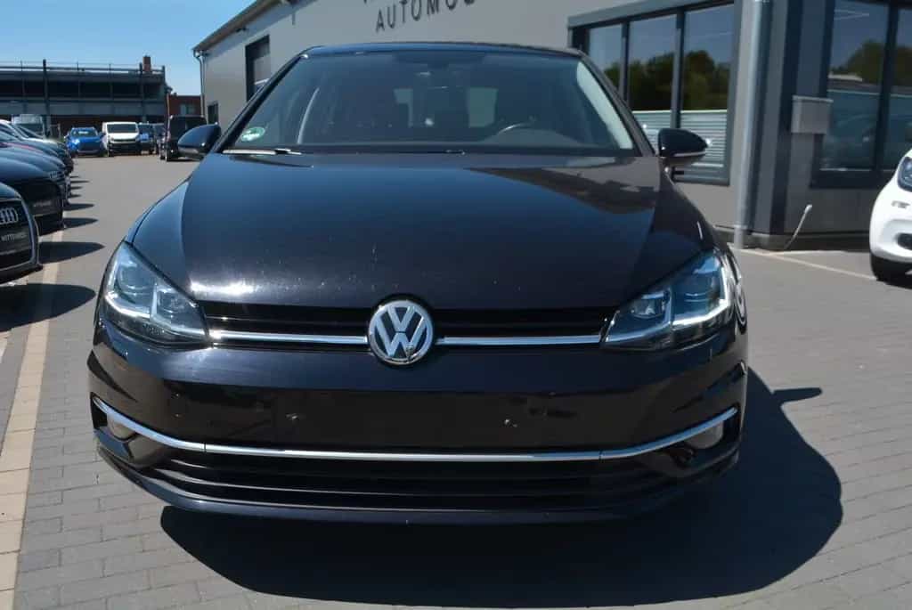 Volkswagen Golf VII Lim. Highline LED-virtualCP-Navi 03/2017-photo-3