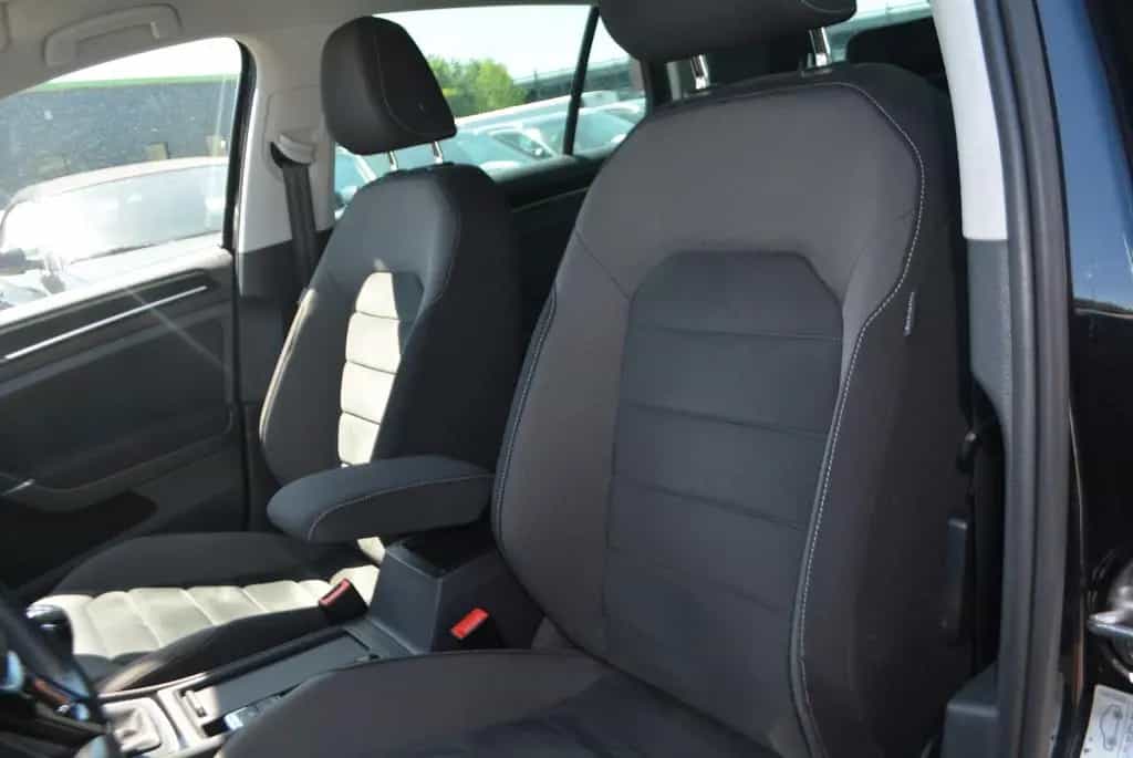 Volkswagen Golf VII Lim. Highline LED-virtualCP-Navi 03/2017-photo-31