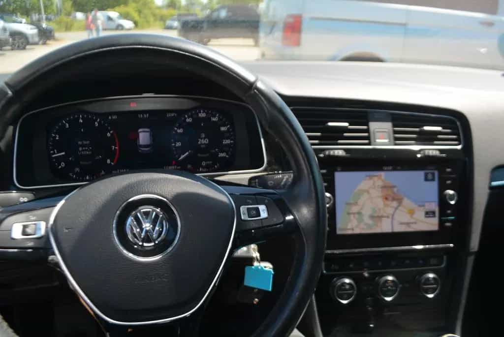 Volkswagen Golf VII Lim. Highline LED-virtualCP-Navi 03/2017-photo-33