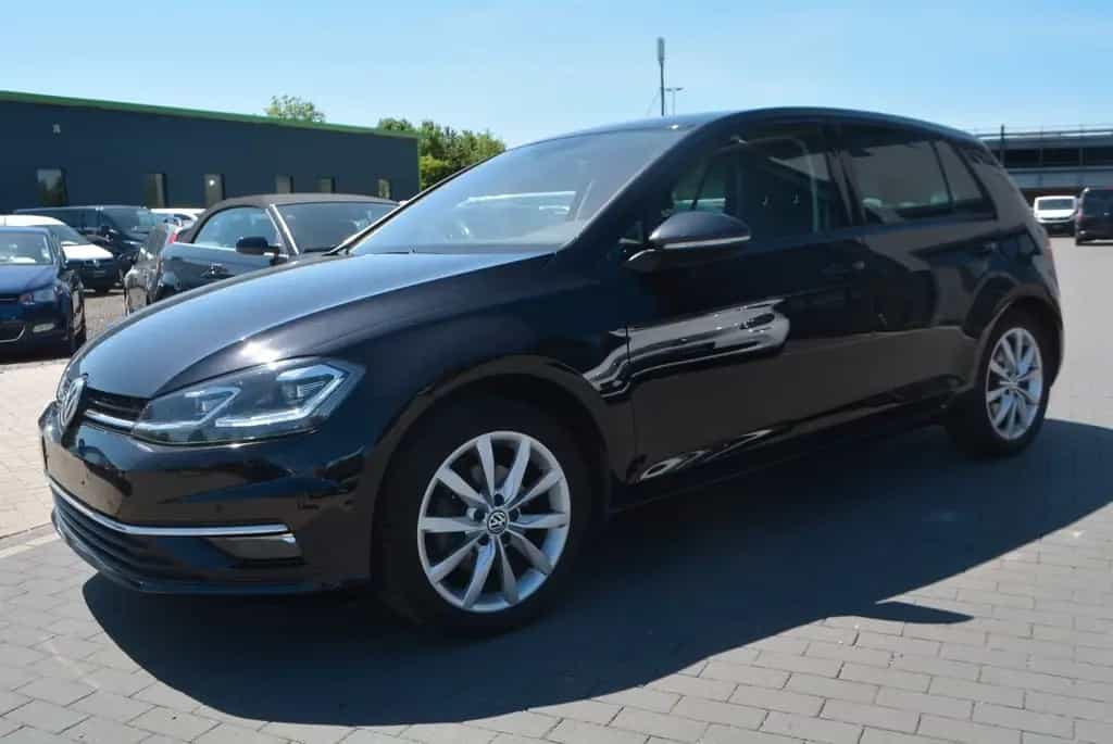 Volkswagen Golf VII Lim. Highline LED-virtualCP-Navi 03/2017-photo-5