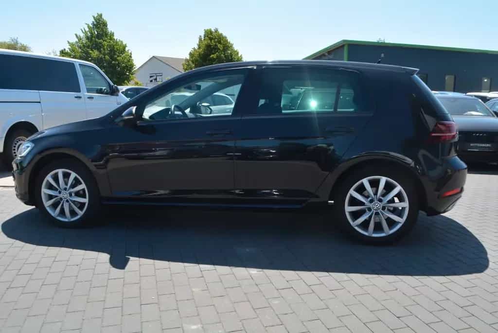 Volkswagen Golf VII Lim. Highline LED-virtualCP-Navi 03/2017-photo-9
