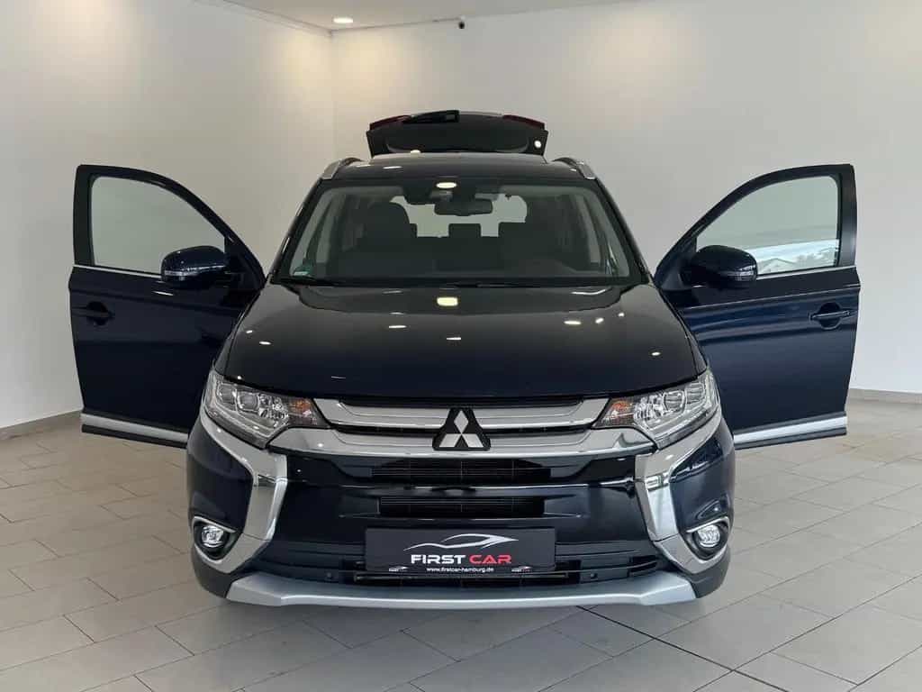 Mitsubishi Outlander 2.2 DI-D 4WD Top 7-Sitze|360|AHK|1HAND 04/2017-photo-14