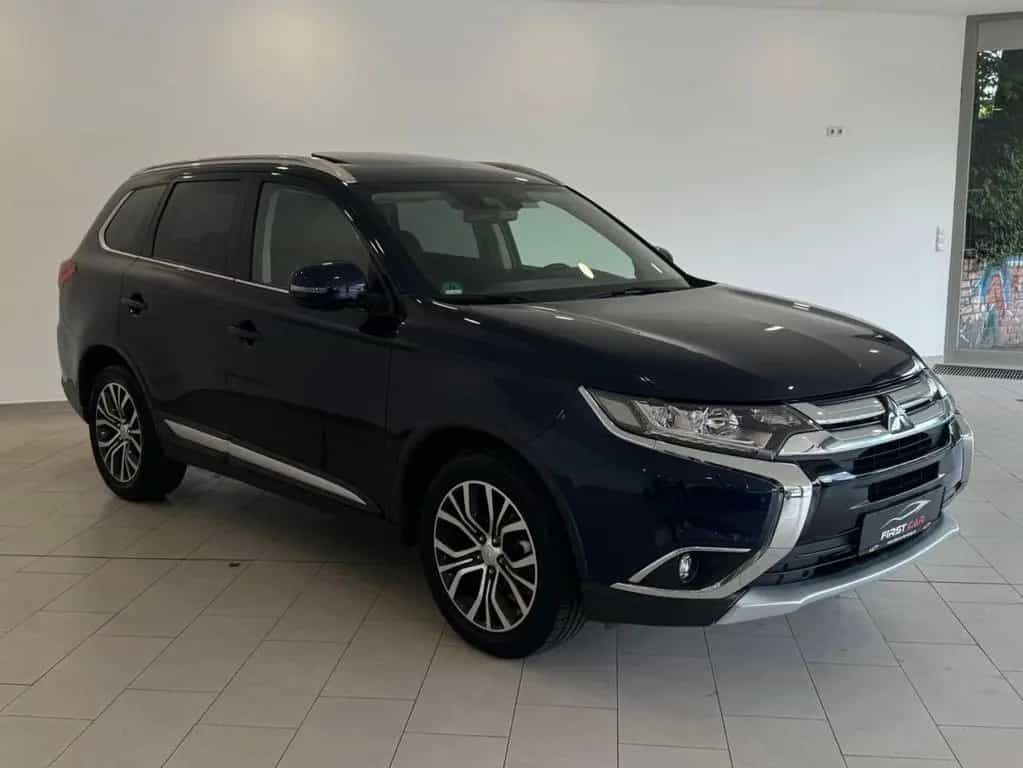 Mitsubishi Outlander 2.2 DI-D 4WD Top 7-Sitze|360|AHK|1HAND 04/2017-photo-4
