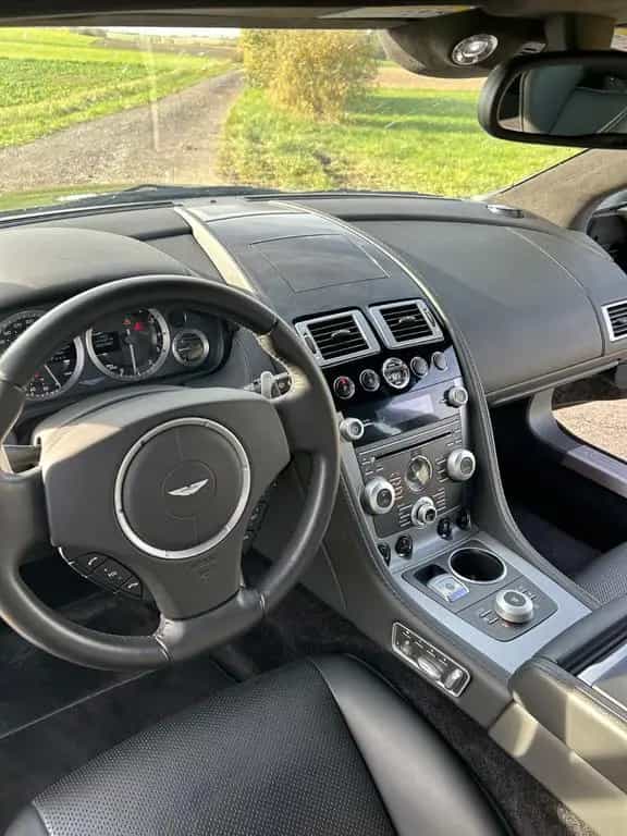 Aston Martin Rapide 6.0 V12 Touchtronic - 10/2010-photo-9
