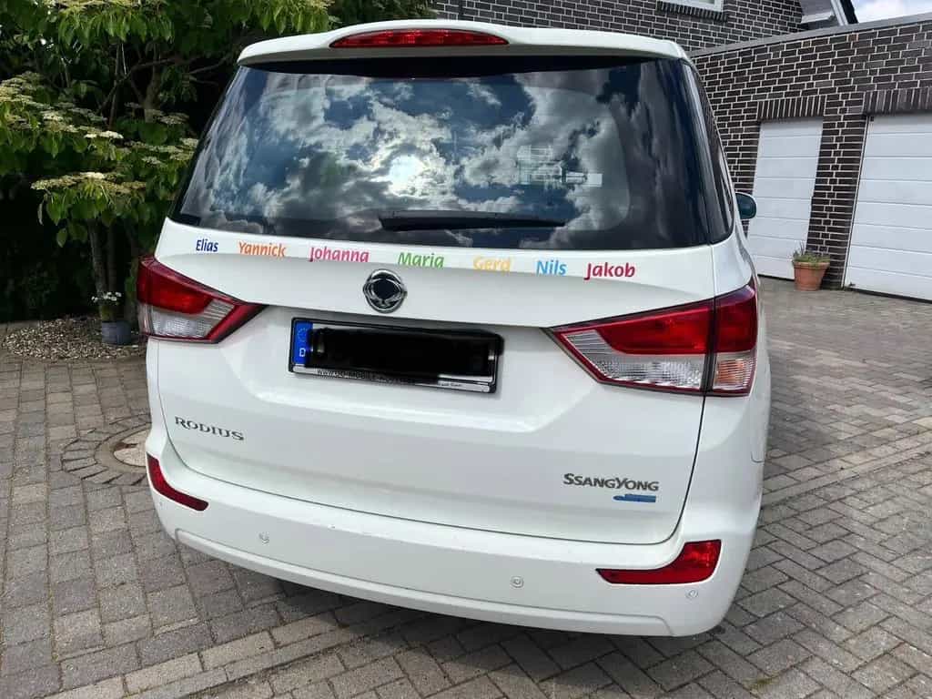 Ssangyong Rodius 2.0 e-XDi 200  7-Sitzer 08/2014-photo-3