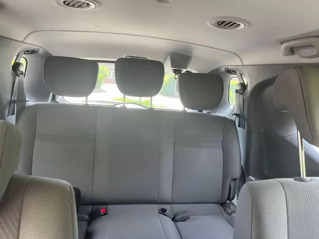 Ssangyong Rodius 2.0 e-XDi 200  7-Sitzer 08/2014-photo-9