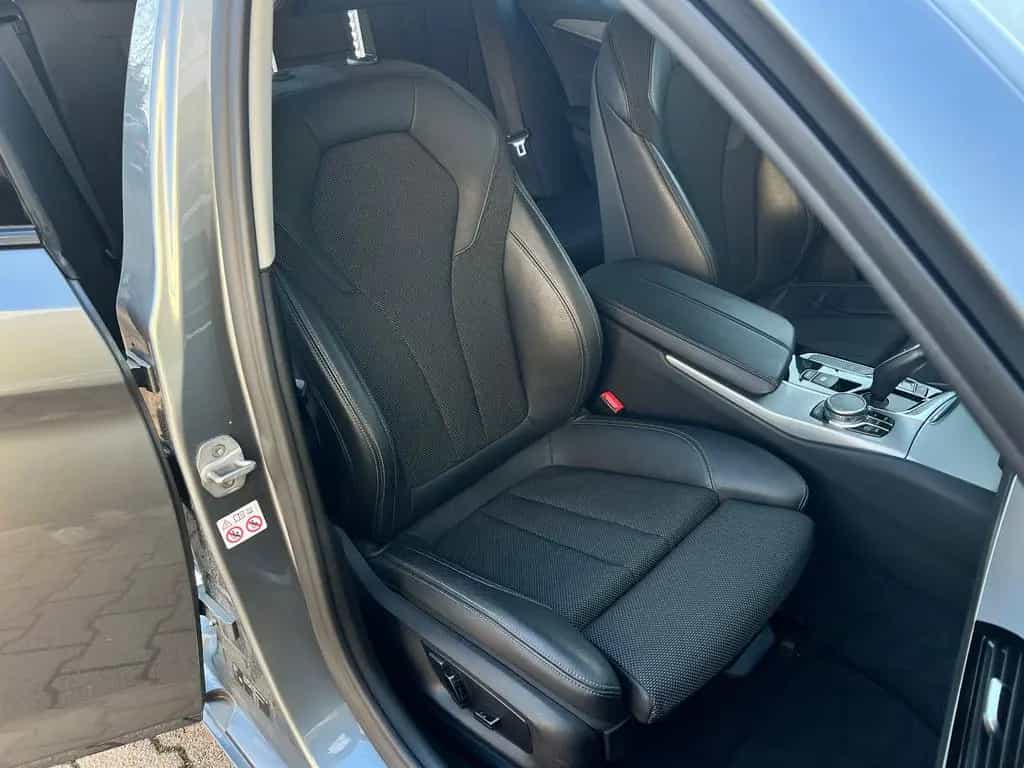 BMW 530 d Sport+LED+ACC+360°+AHK+Scheckh.+Bremse neuw 12/2018-photo-16