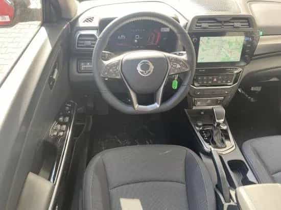 Ssangyong Tivoli 1.5 T-GDI 2WD AT  SoMo Red DigiTacho Nav 08/2025-photo-3