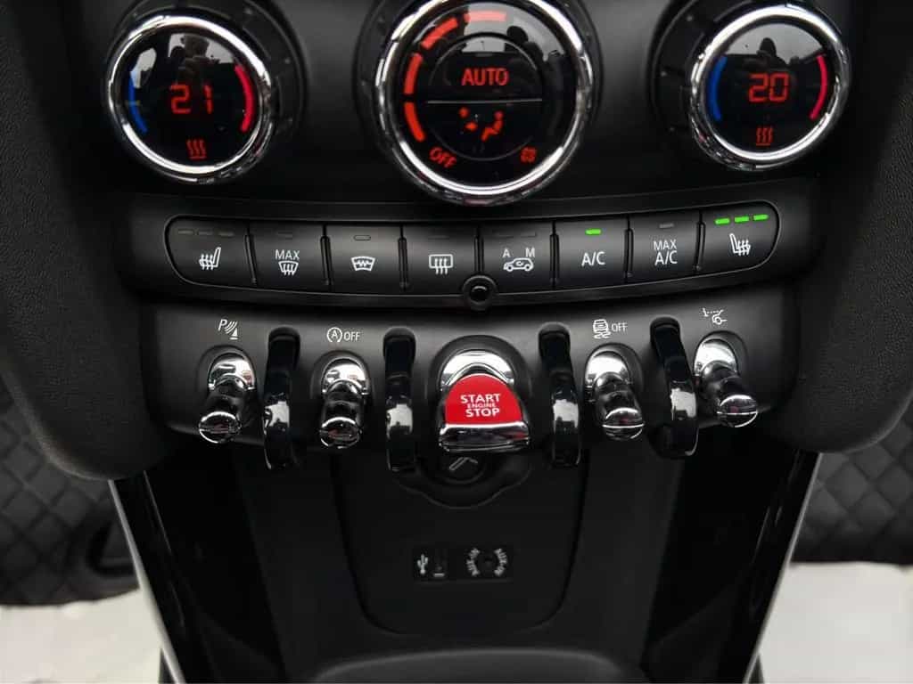 MINI Cooper Cabrio"Garantie-HeadUp-Navi"2.Hand 05/2016-photo-32