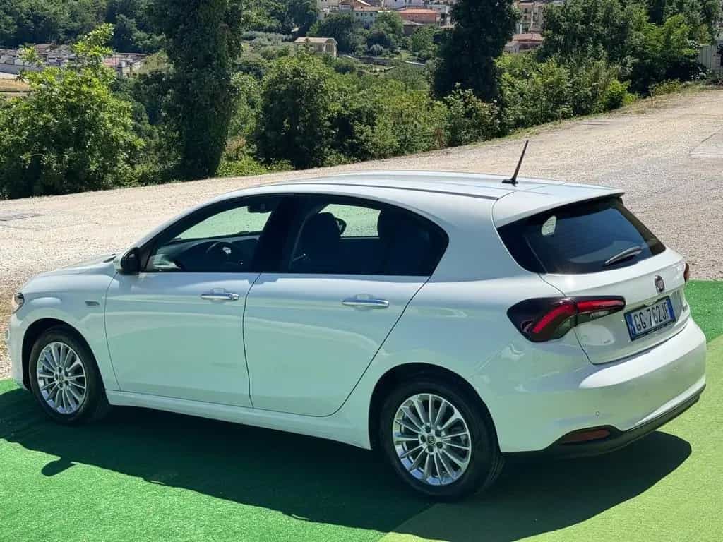 Fiat Tipo 1.6 Mjt 5 porte 130 Cv Business 10/2021-photo-4
