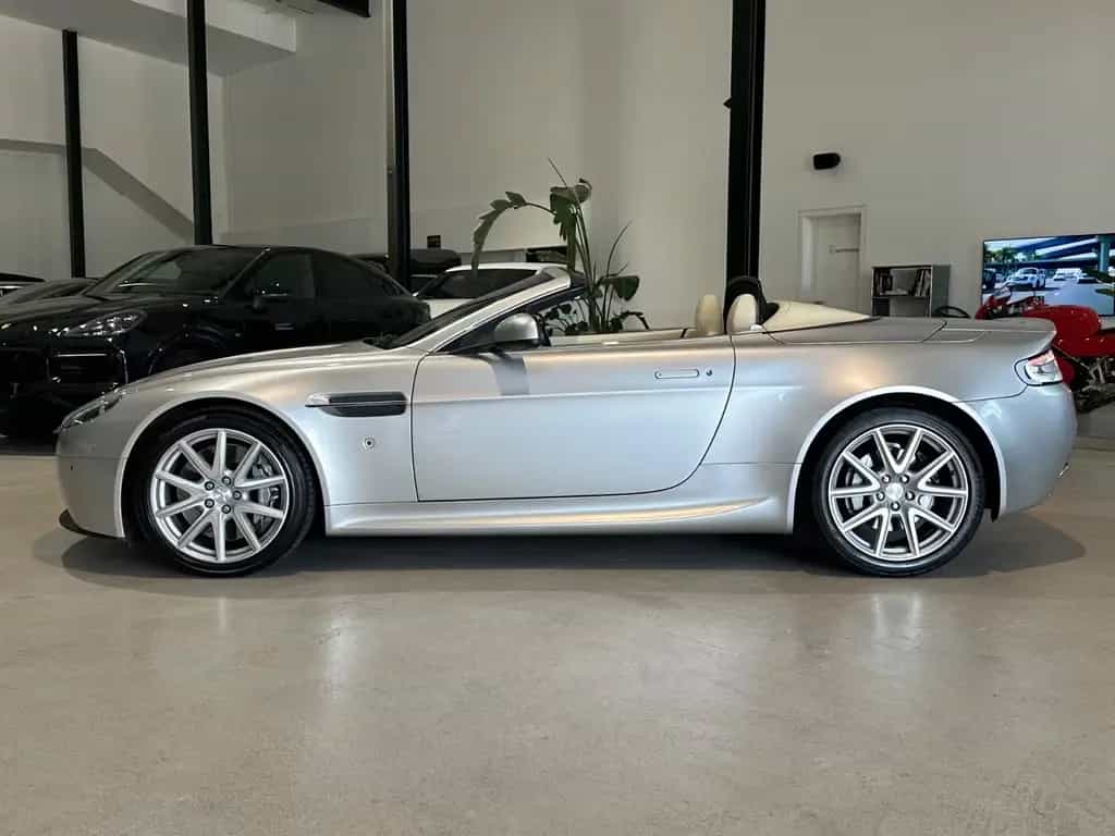 Aston Martin V8 Vantage Roadster 4.7l Sportshift *Navi,Tempo. 03/2013-photo-12