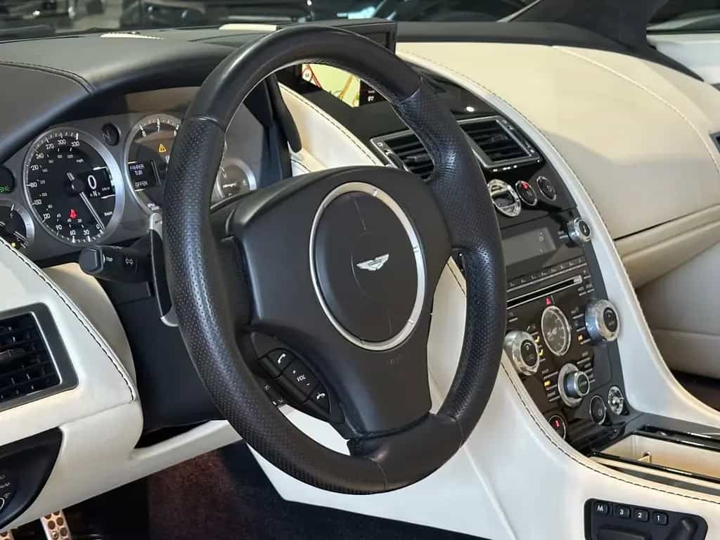 Aston Martin V8 Vantage Roadster 4.7l Sportshift *Navi,Tempo. 03/2013-photo-18