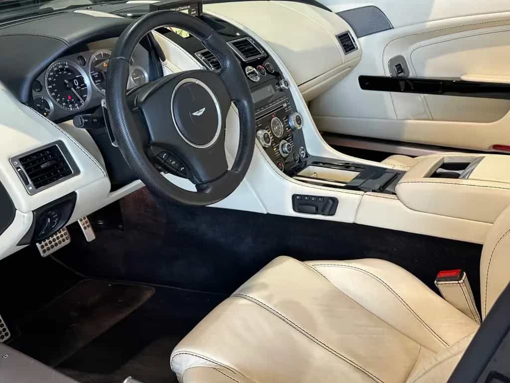 Aston Martin V8 Vantage Roadster 4.7l Sportshift *Navi,Tempo. 03/2013-photo-19