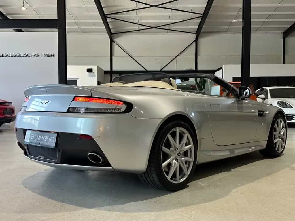 Aston Martin V8 Vantage Roadster 4.7l Sportshift *Navi,Tempo. 03/2013-photo-3