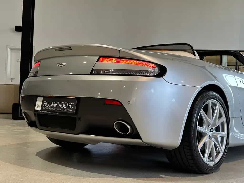 Aston Martin V8 Vantage Roadster 4.7l Sportshift *Navi,Tempo. 03/2013-photo-31