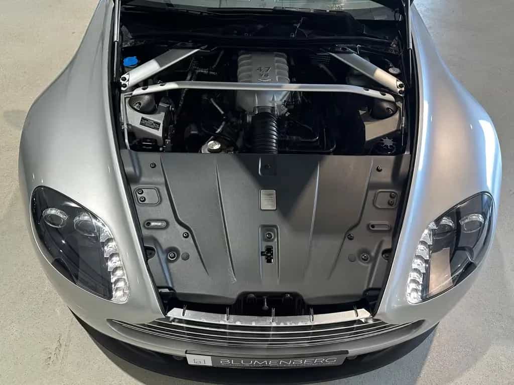 Aston Martin V8 Vantage Roadster 4.7l Sportshift *Navi,Tempo. 03/2013-photo-6
