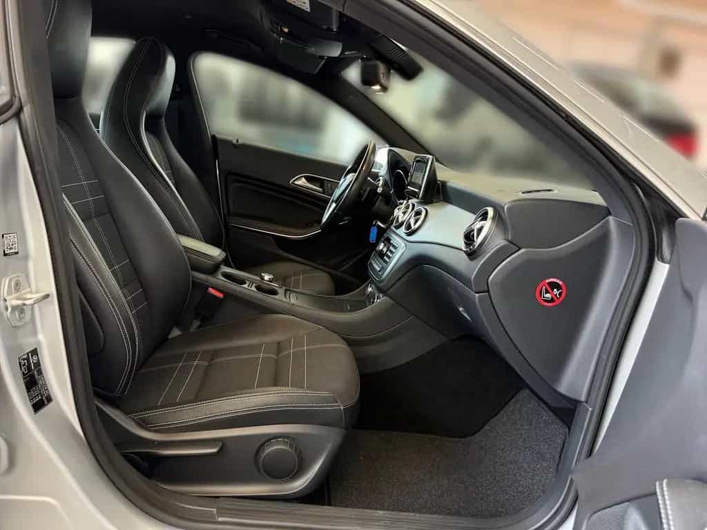 Mercedes-Benz CLA 180 Sitzheizung Tempomat Navi Klima PDC USB 07/2014-photo-14